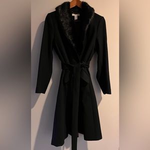 Black polyester wool dress coat - excellent condition - fitted back and belted